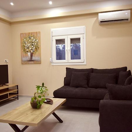 Villa Deltus - Cozy Holiday Home Near Gortyna Agioi Deka  ภายนอก รูปภาพ