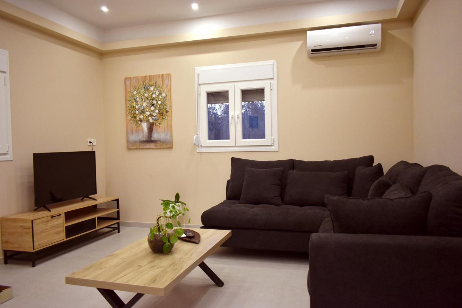 Villa Deltus - Cozy Holiday Home Near Gortyna Agioi Deka  ภายนอก รูปภาพ